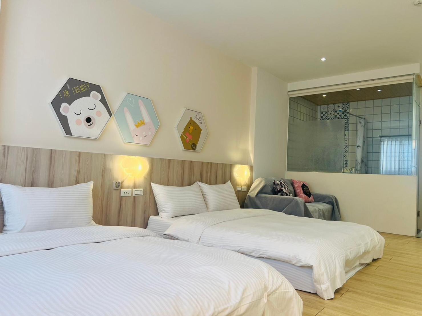 Canal Walk Inn Tainan Bagian luar foto